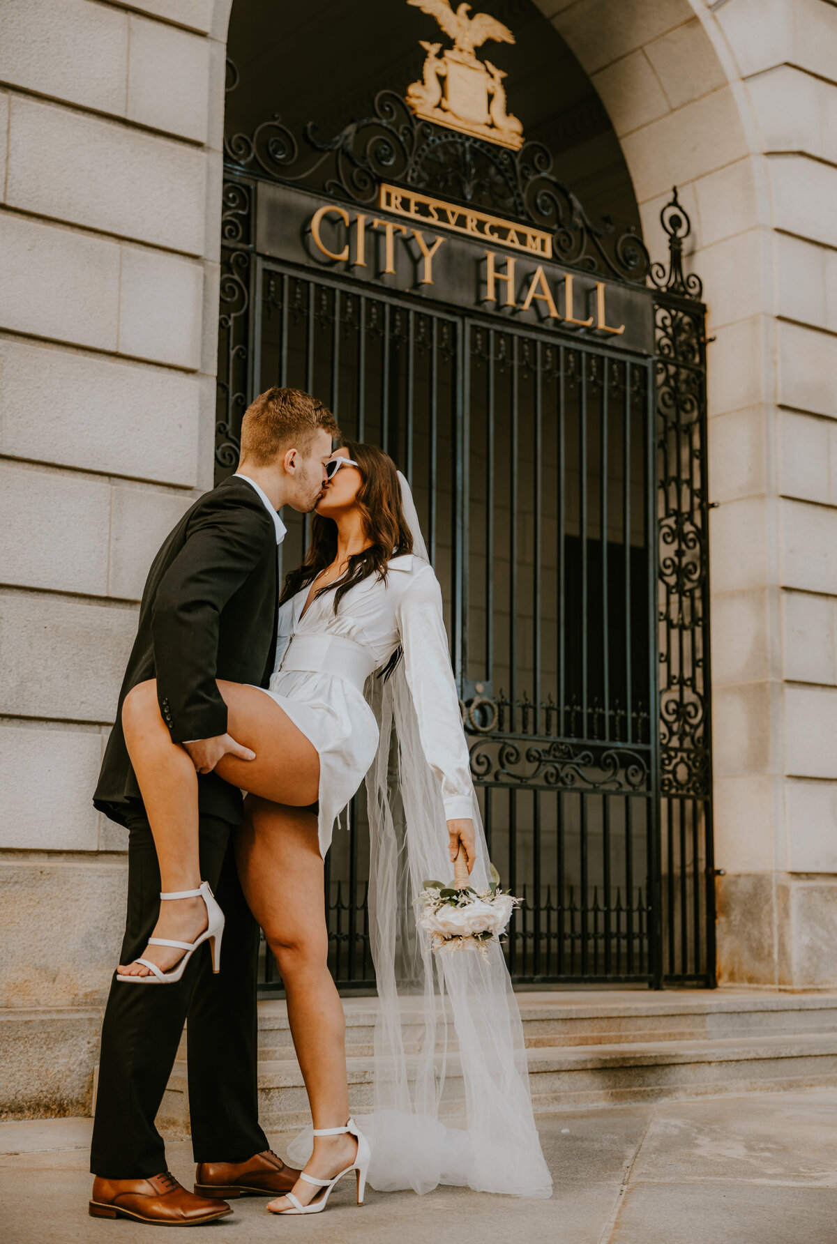 portland-city-hall-elopement