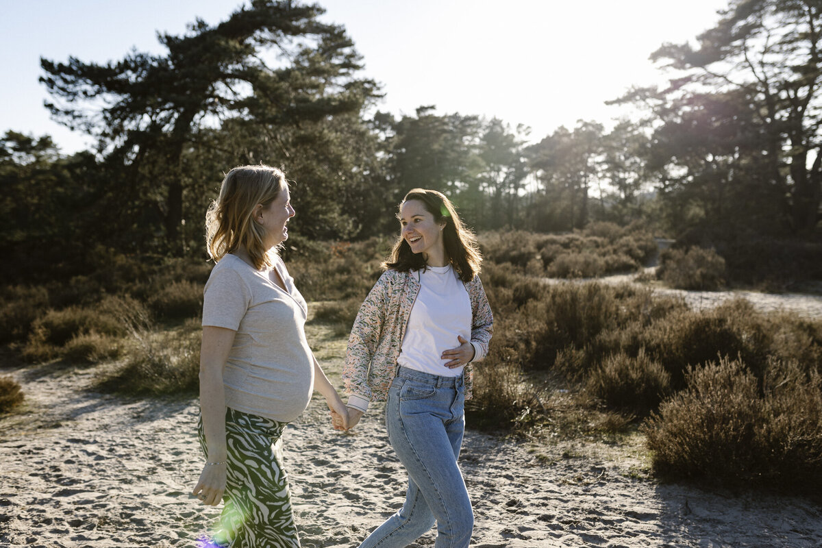 WEB - Merel en Iris Zwangerschapsshoot Soesterduinen | Samantha Bosdijk Photography-23