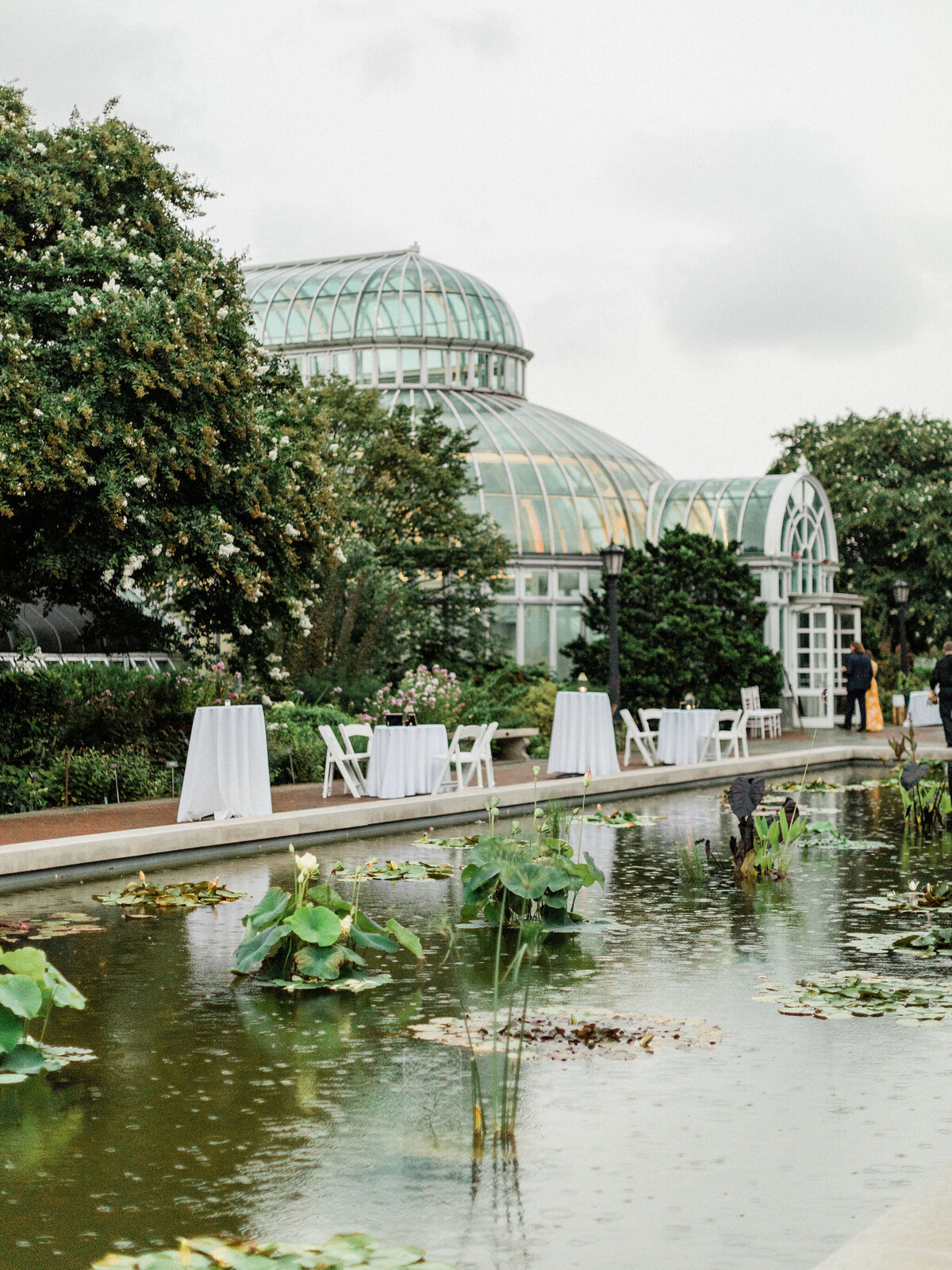 Rachel&Carlos-Fine-Art-Film-Wedding-Photographer-Brooklyn-Botanical-Garden-2