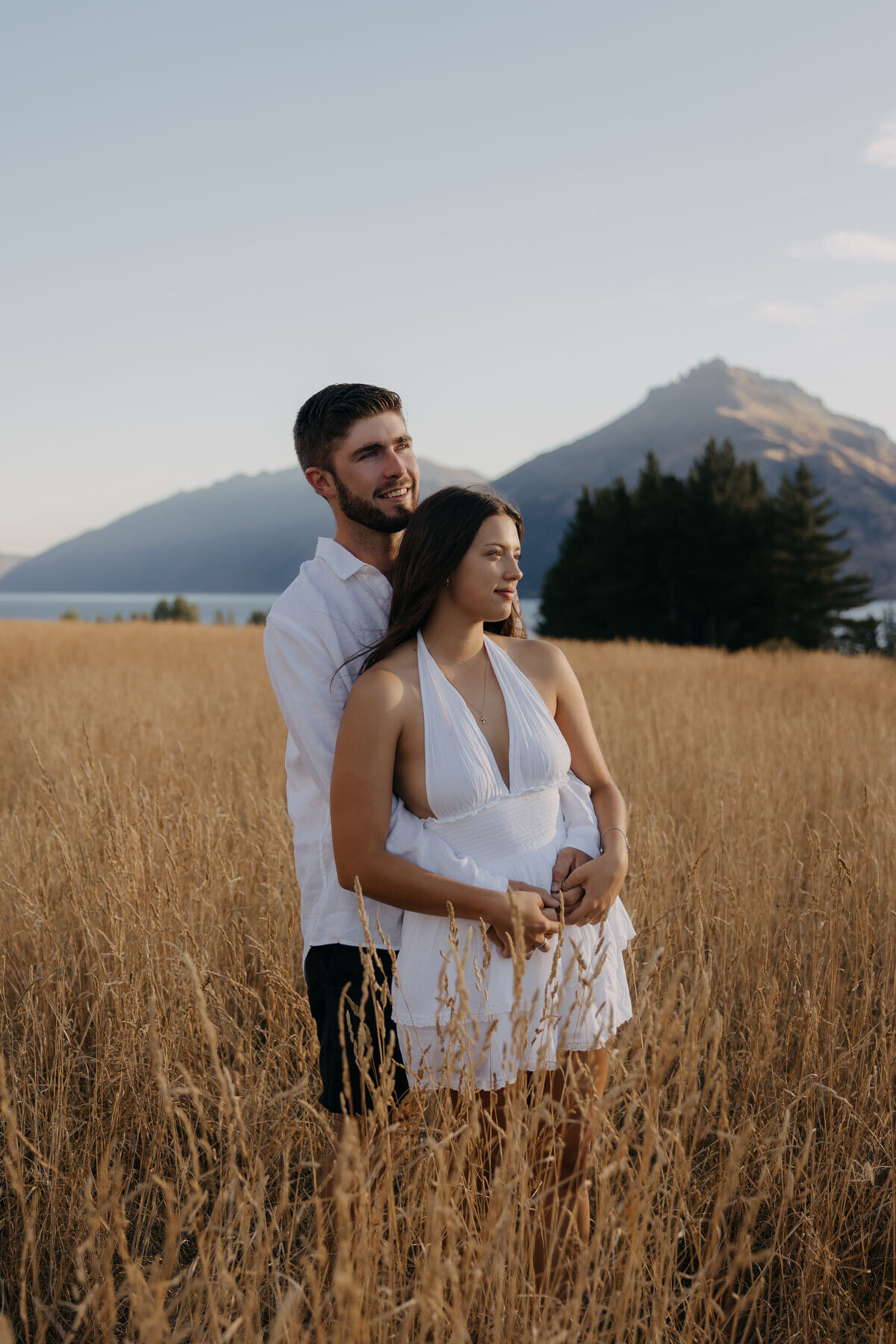 Queenstown couple photographer, couple photo session at Jacks Point