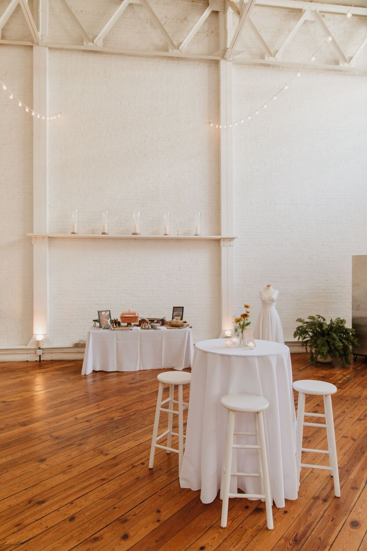 old-city-wedding-stroll-2022-22