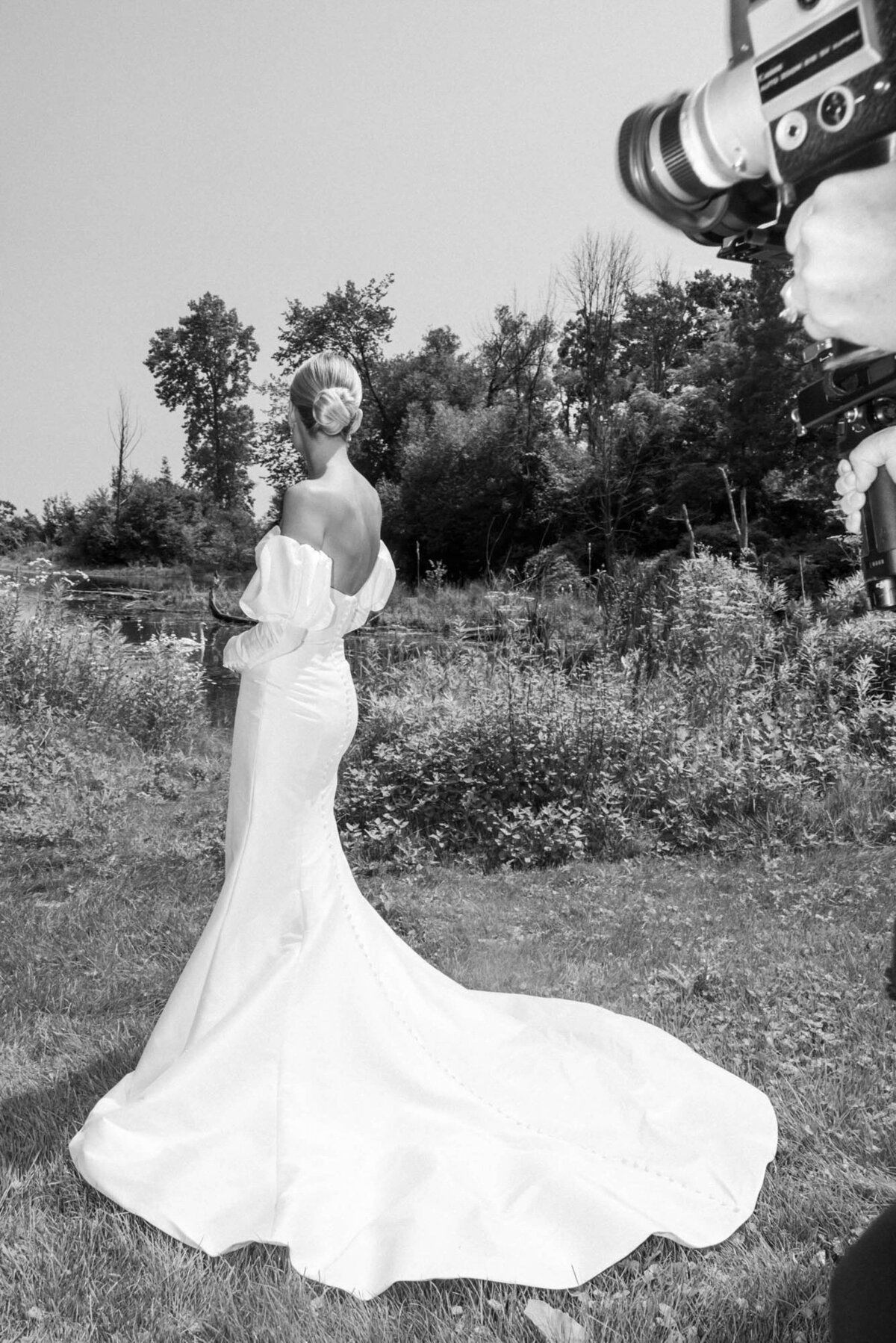 515-Harding-Waterfront-Estate-Toronto-Canada-Claire-Lawson-Crouse-Wedding-23