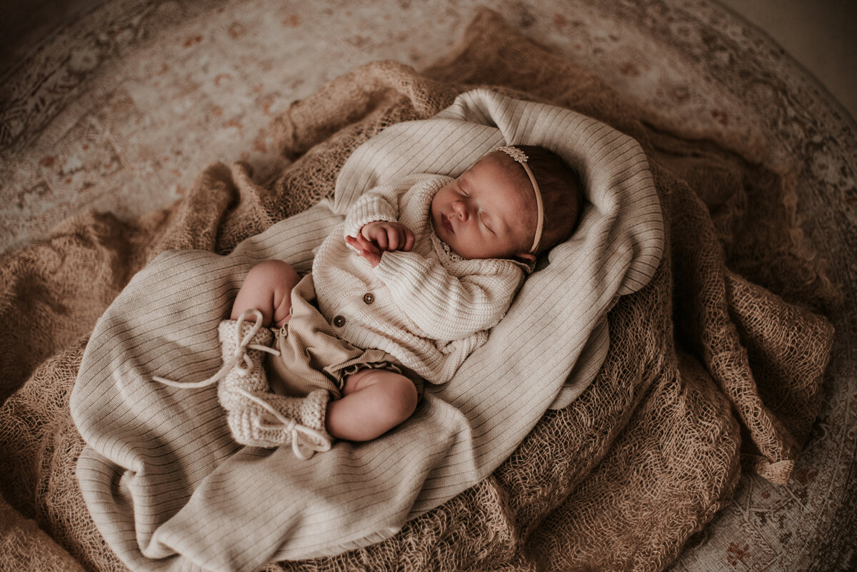 Newbornshoot-newbornfotograaf-lifestyleshoot-fotograafnijmegen-Jiscafotografie-61
