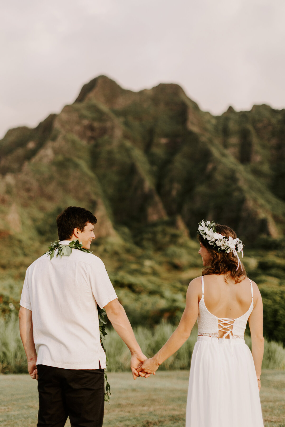 22.09.17_Jenna and Peter_Oahu_engagements_Aly Dove Photography _0093 (1)