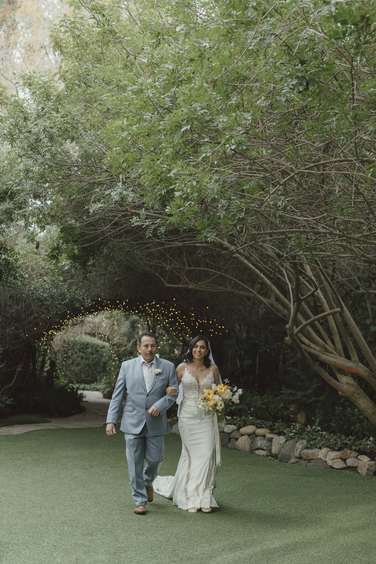 wedding-at-twin-oaks-gardens-san-marcos-211
