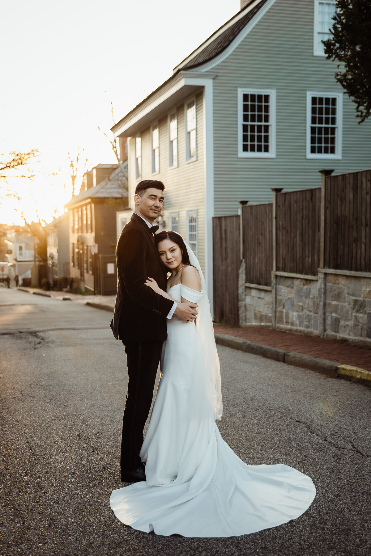 Nicole-Marcelle-Photography_015_gardiner-house-vanderbilt-hotel-newport-winter-wedding