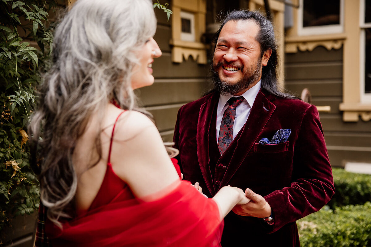 ArcherInspiredPhotography-SiobhanandDavidWedding-WinchesterMysteryHouse-CouplePortraits-28