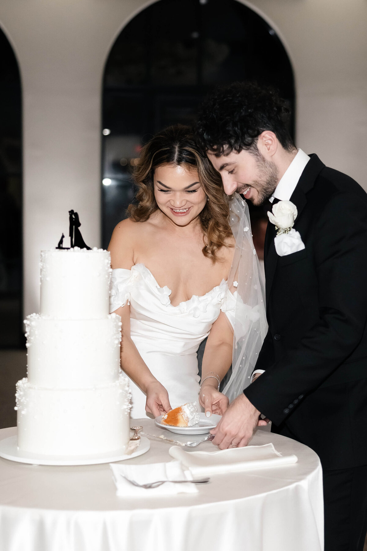 136_riskyexposure_marley-simon_las-vegas-elopement-photography