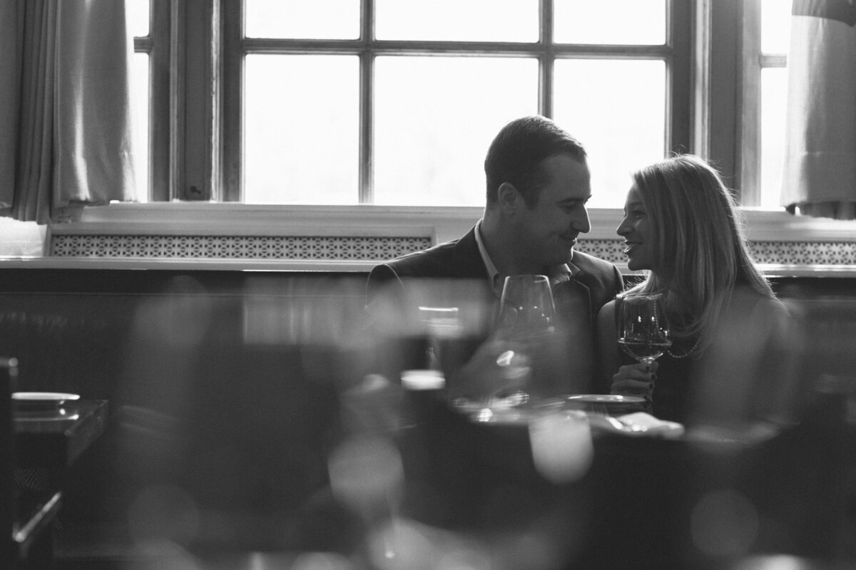 candid-boston-engagement-photographer-zev-fisher020