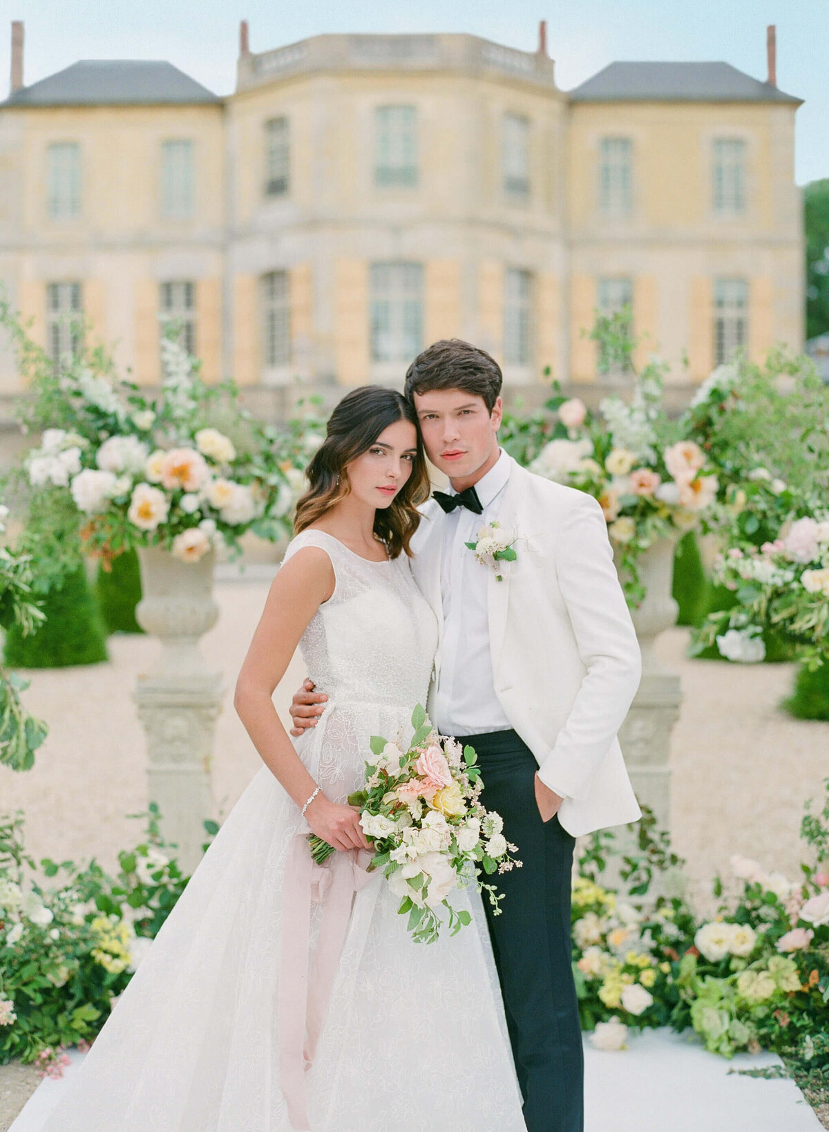 Chateau-de-Villette-wedding-florist-Floraison23