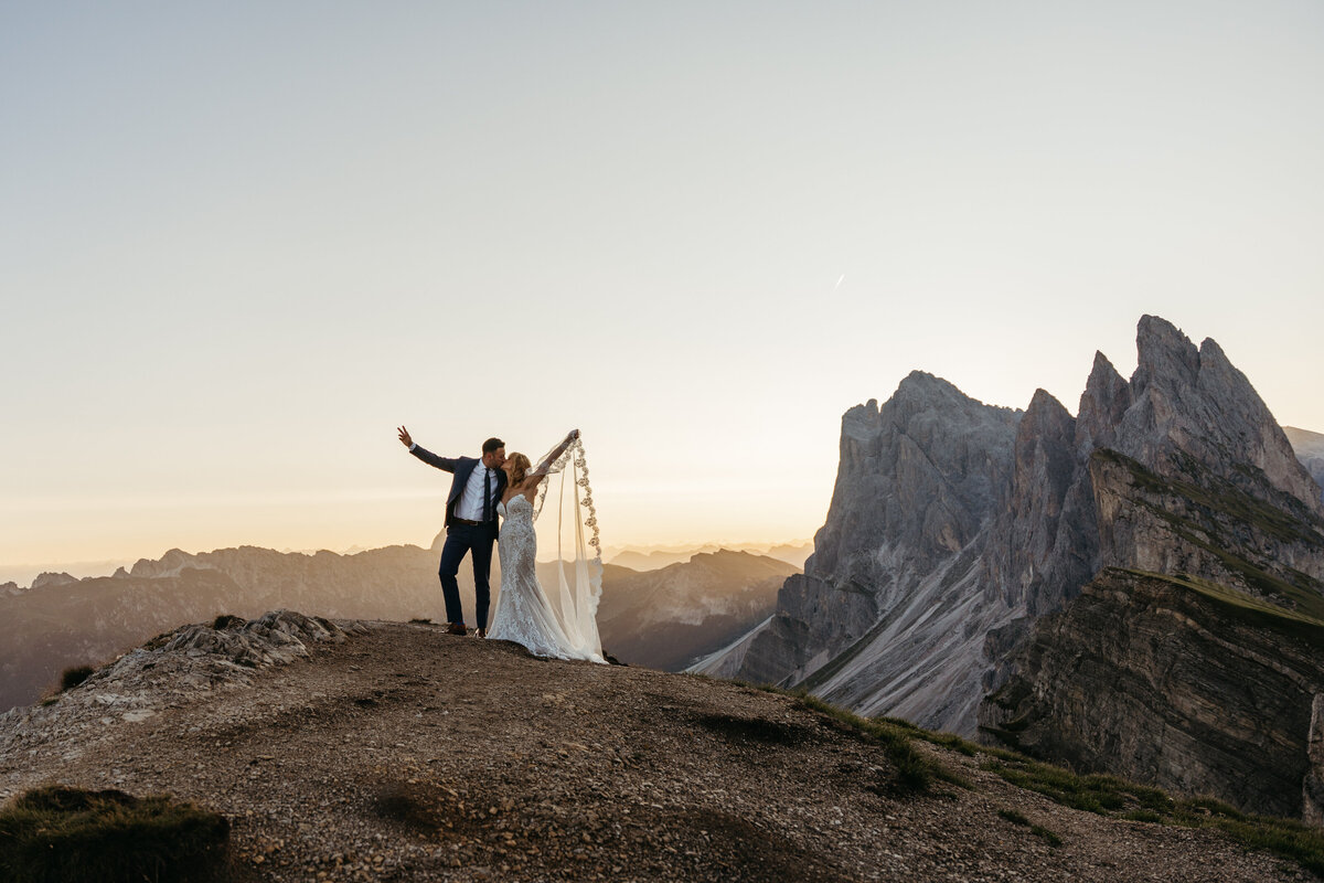 Romantic mountain wedding portraits at Seceda Italy