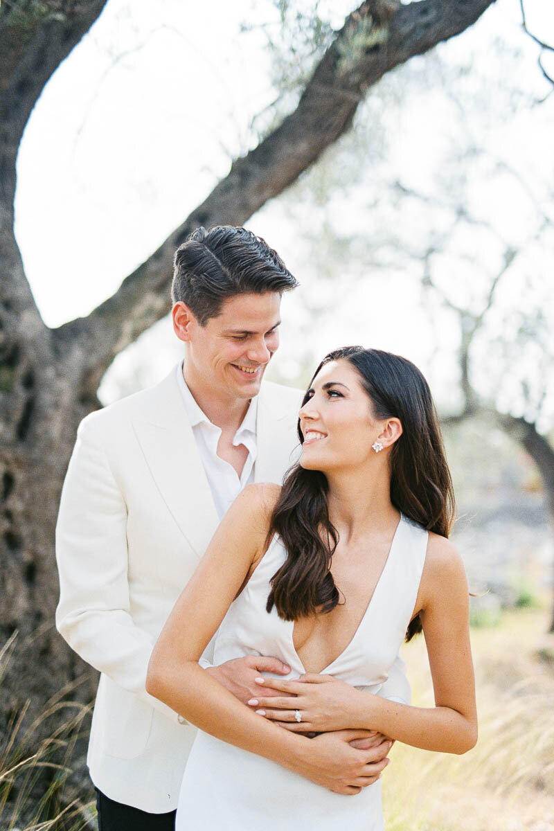 Engagement 1200px-1134