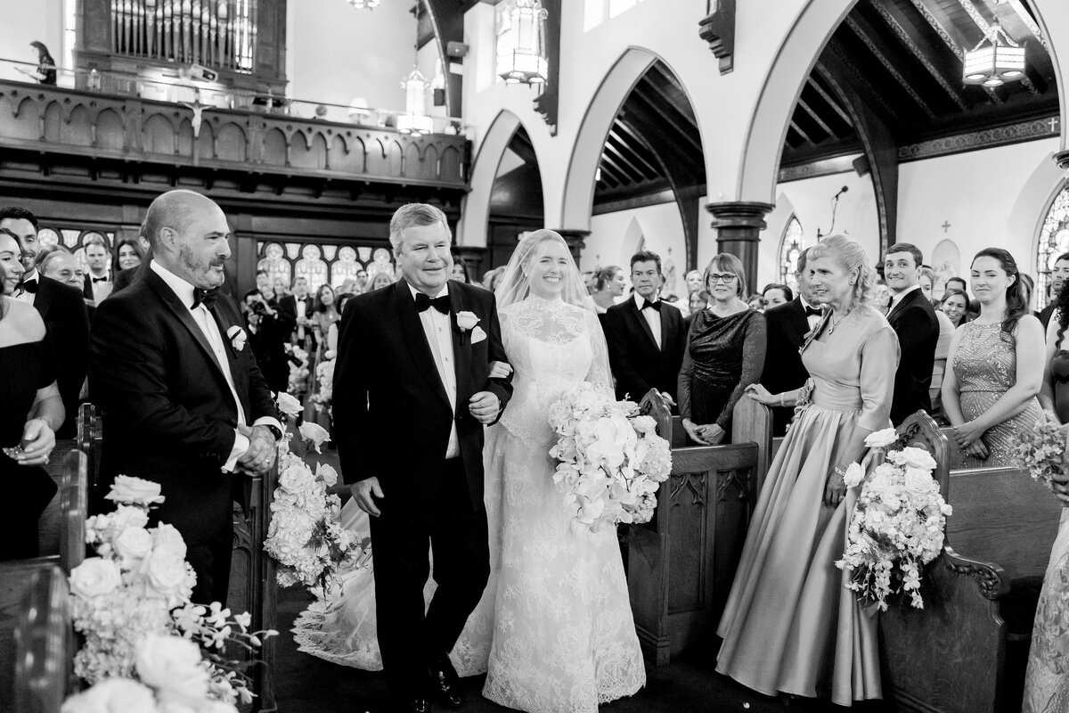 st dominic's catholic church oyster bay wedding photos
