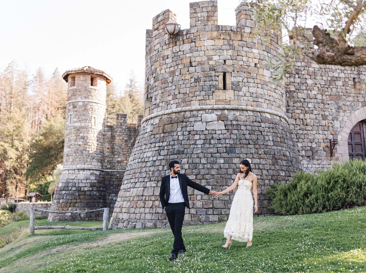 Castello-di-Amorosa-ashleycarlascio-photography-napa-photographer-engagement-calistoga-0010