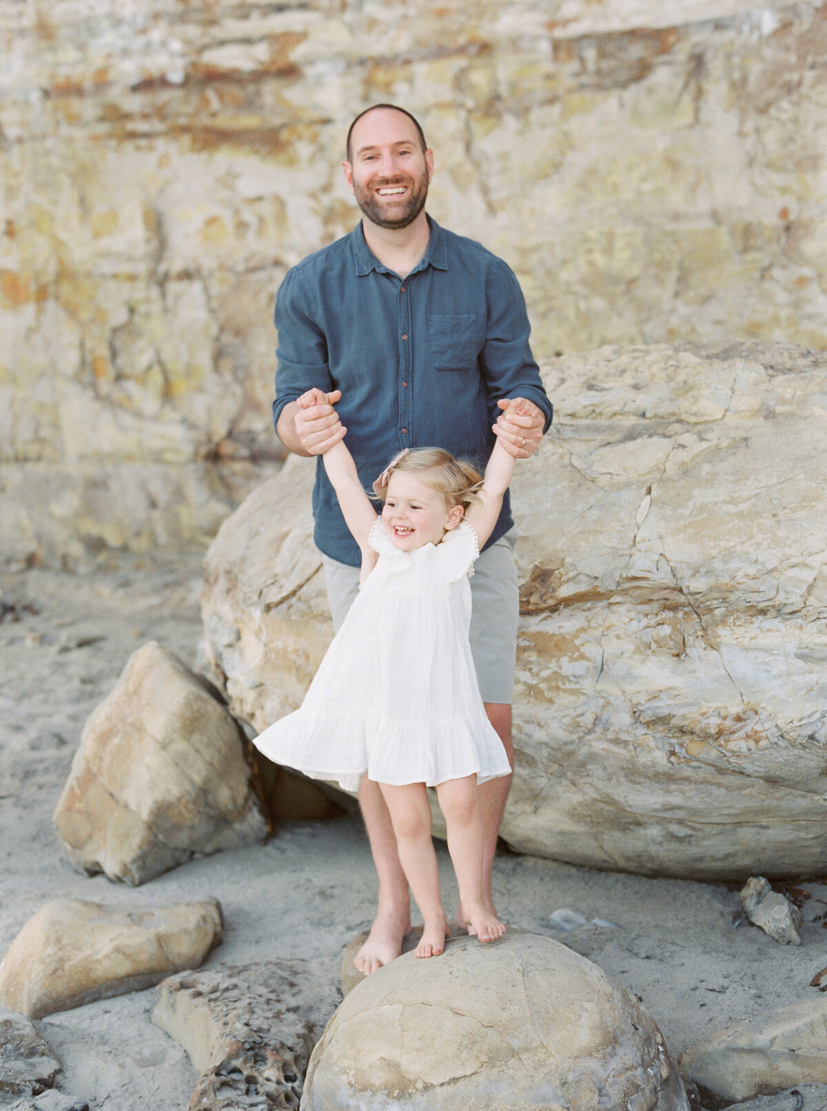 Megan Kawahara Photography San Jose Bay Area California Motherhood Newborn Family Lifestyle Womans Photography Images Portraits Light Airy Film Photos MKPhotography_LouderbackFamily-9