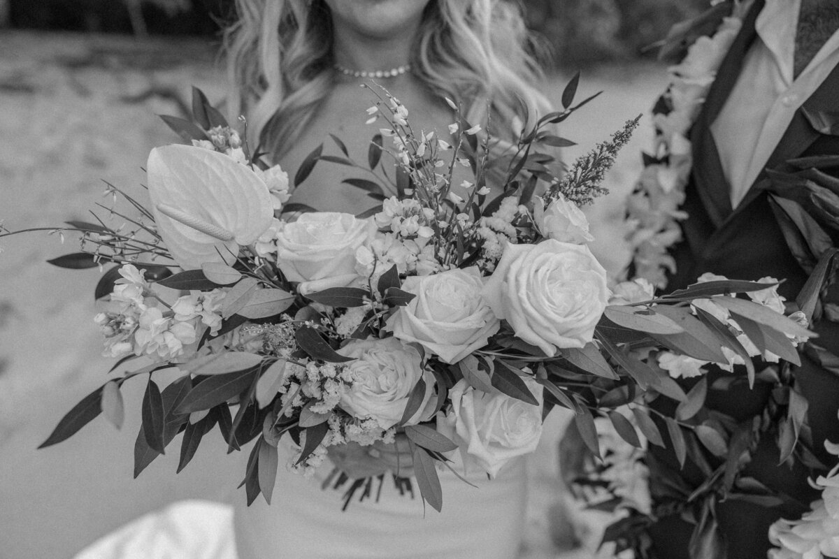 kawela-beach-elopement-11