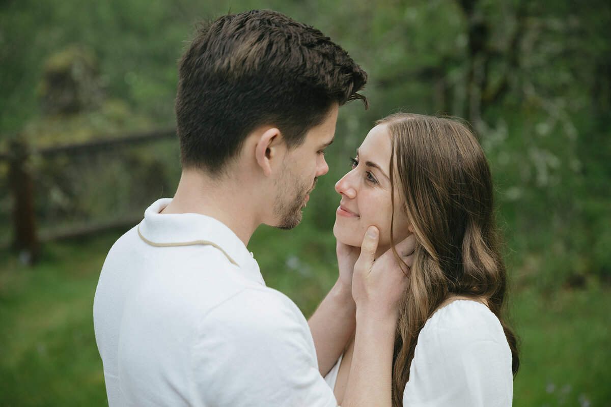 oregon-engagement-flower-field-twilight-176