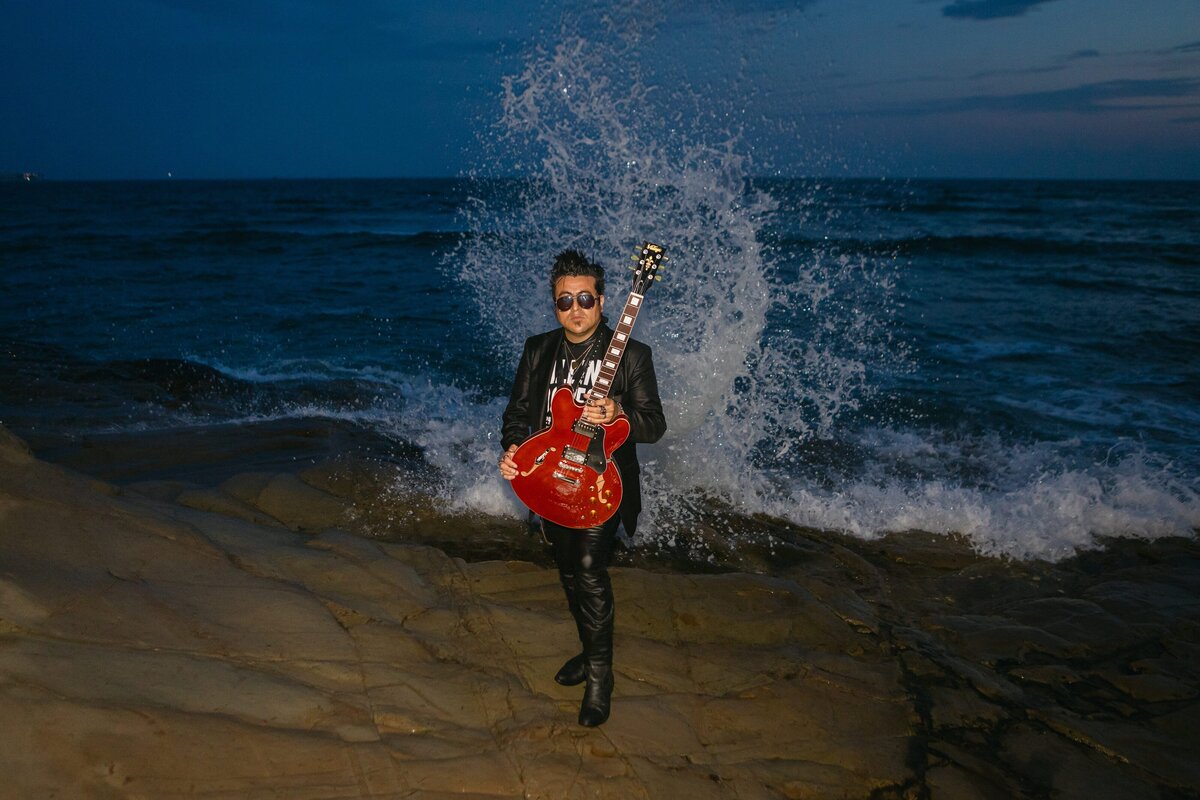 Falling-Doves-Support-Sake-Tour-24-Surfers-Zushi-Japan-0033