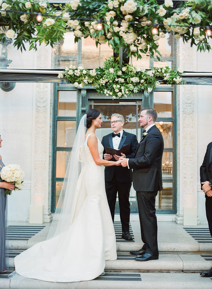 San-Francisco-Wedding-Lyon-street-steps-modern-classic-flood-mansion-the-dejaureguis-erin-and-courtney-photography-0016