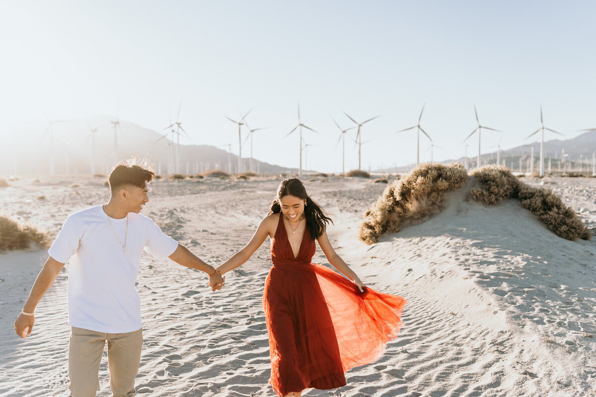 Palm-Springs_Windmills-Engagement-Session-13