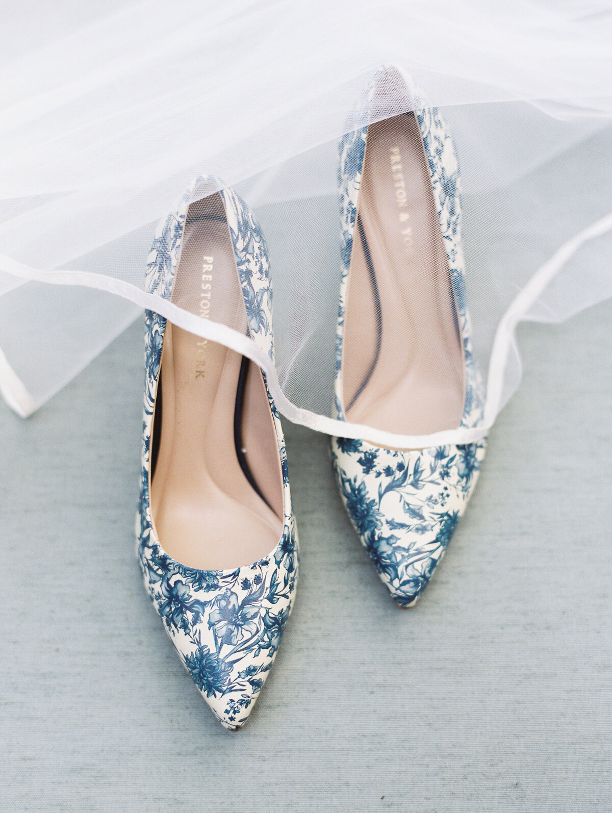 Sharin Shank Photography Fine Art Wedding Engagement Photographer Indiana Destination Light Airy Clasic Timeless Joyful Elopements Elopement Weddings SSP3