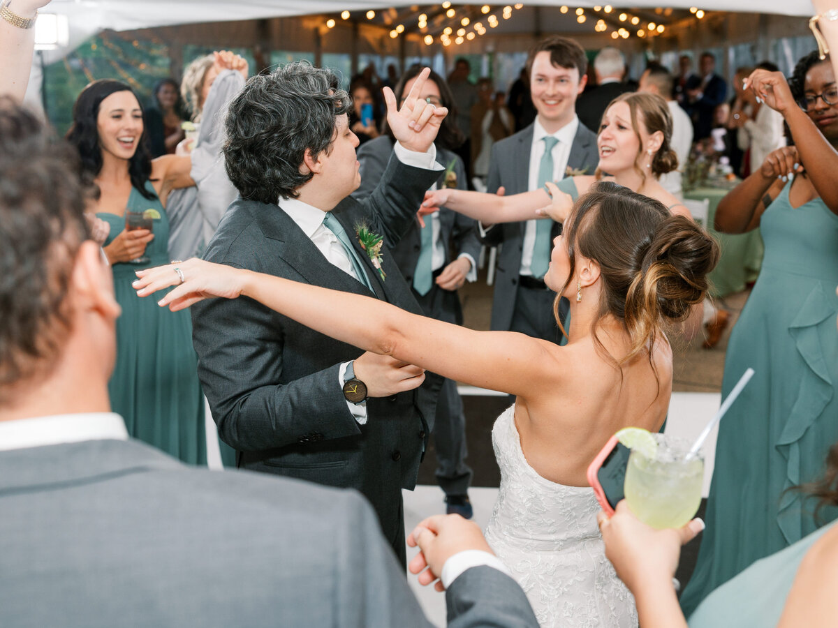 pittsburgh-wedding-photographer-phipps-botanic-gardens-conservatory-wedding-outdoor-lgbtq-luxury-photography-light-and-airy81