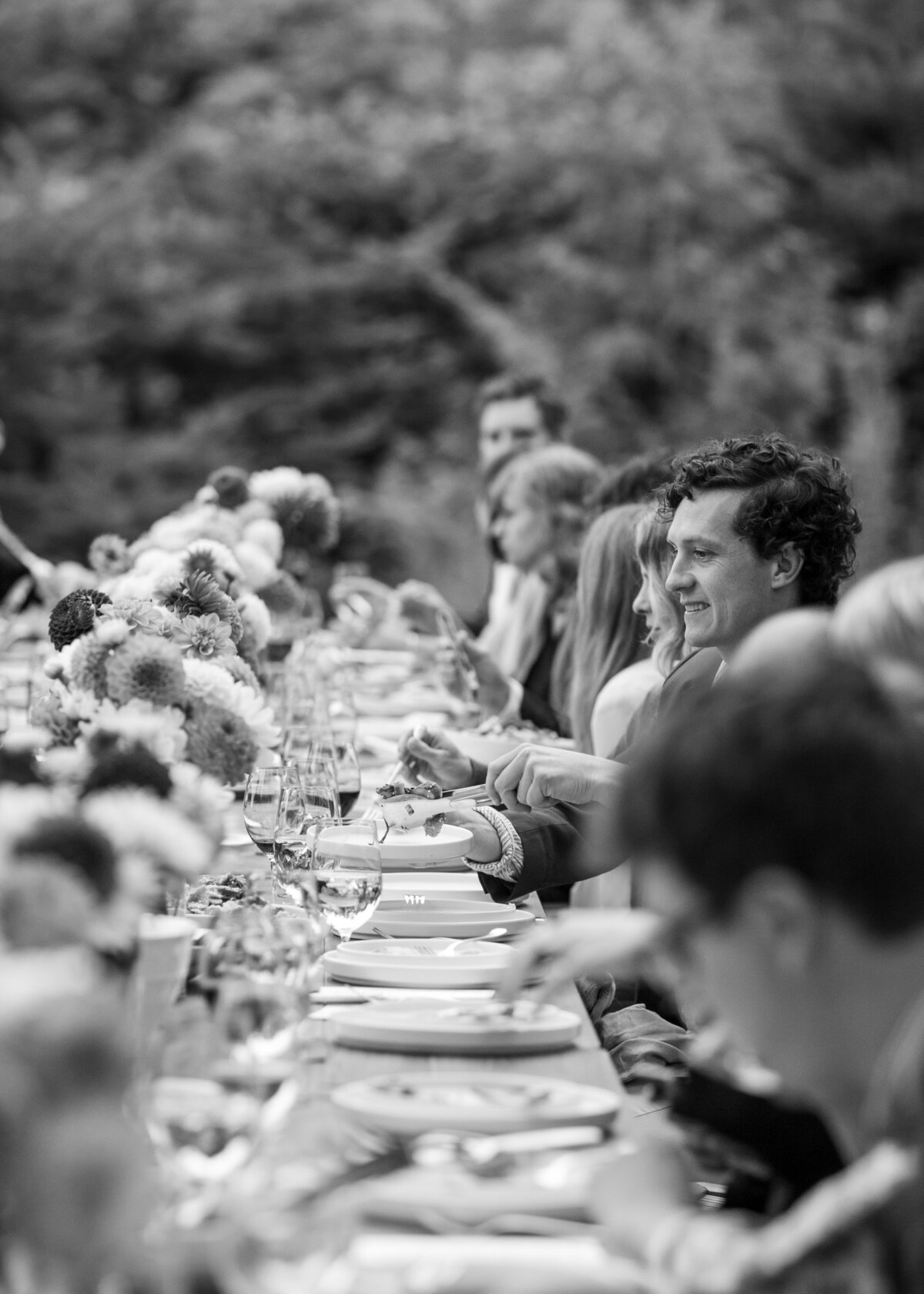 jennifer-moreno-documentary-photography-wedding-reception-Captain-Whidbey-washington