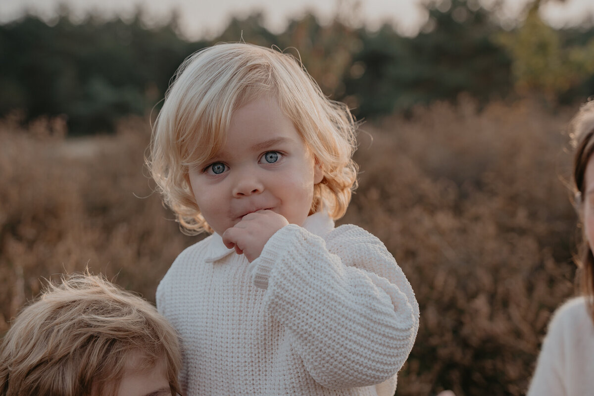 Momentjes&Zo-Sonseheide-gezinsshoot-familie_21