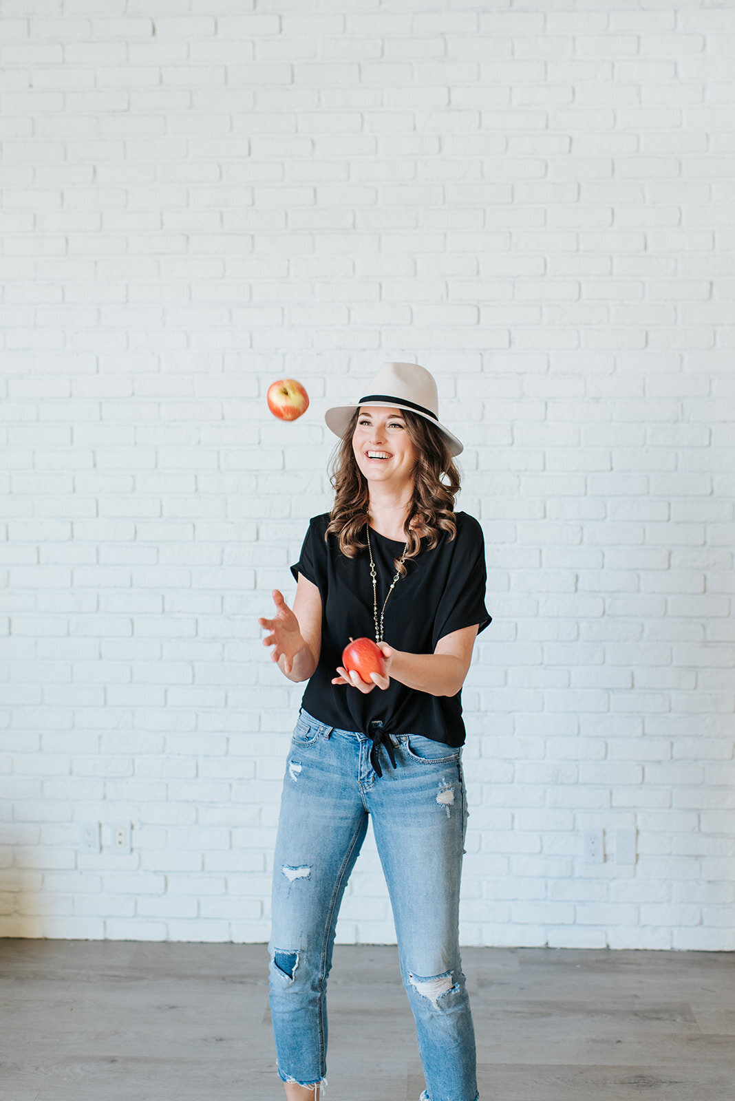 TiffMelissaEwa_Feb22_Studio+Kitchen_086