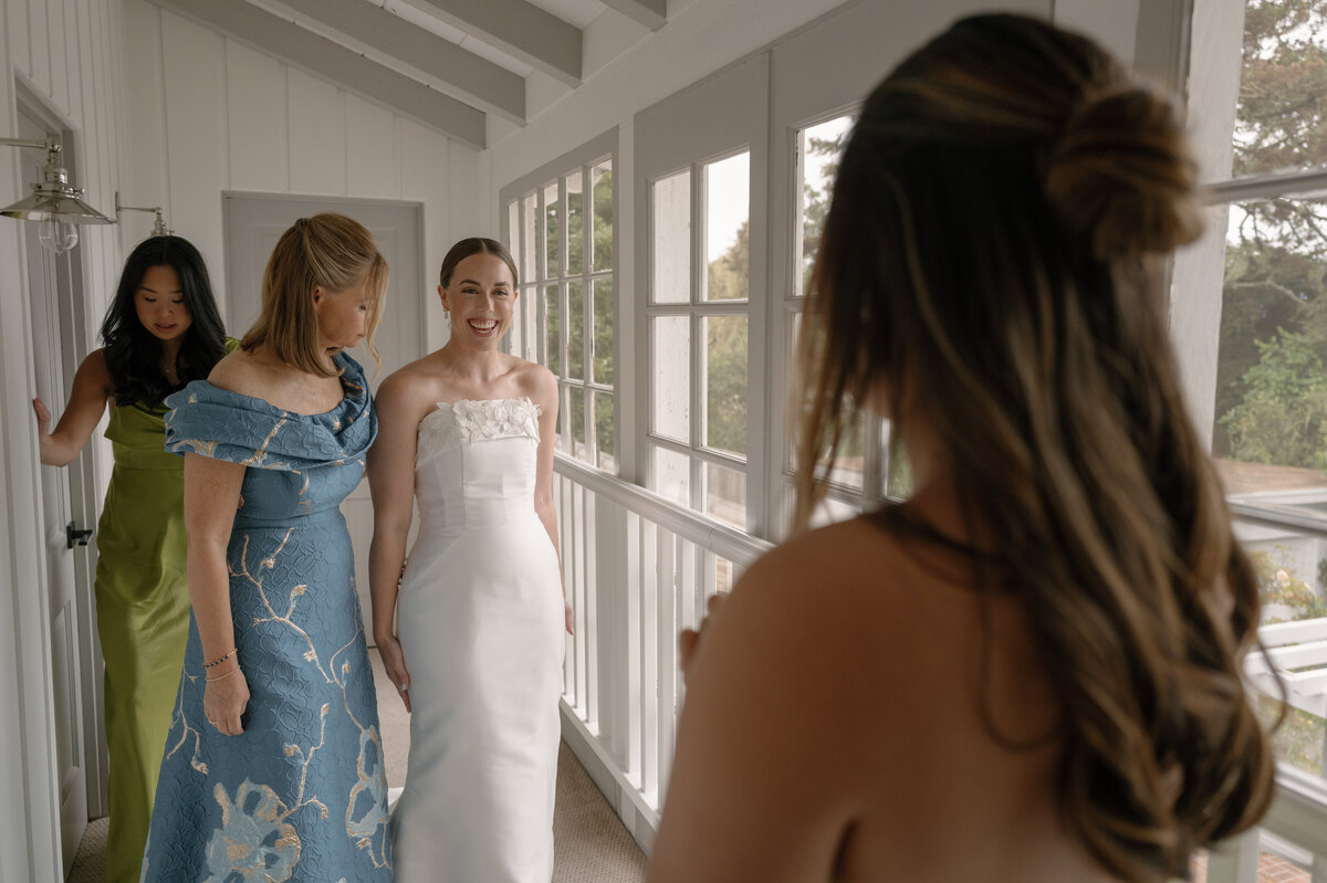 Leister-Wedding-Getting-Ready-Family-Kelli-Christine-Photo-131