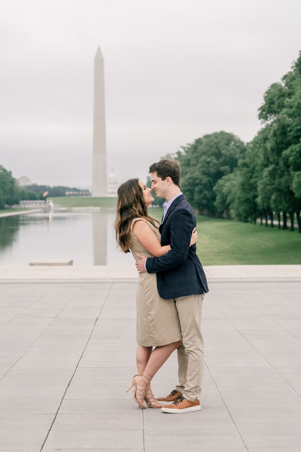 washington-dc-engagement-rainy-day-photos-lincoln-memorial-karenadixon-2022-233