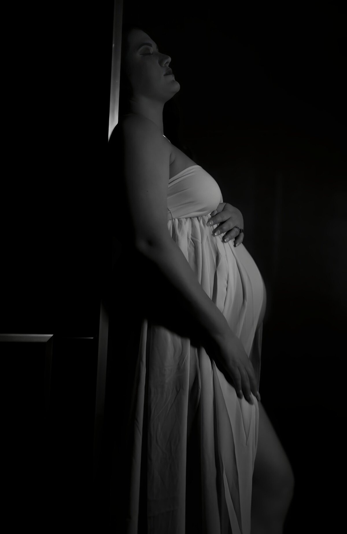 CARLIMATERNITY_019.remini-Enchanted Studios Portraits