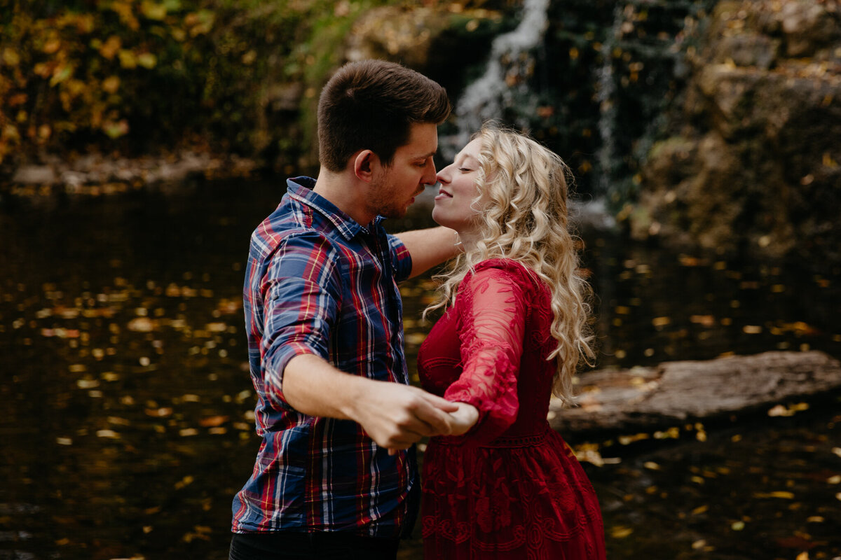 France-Park-Fall-Engagement-Indiana-SparrowSongCollective-Web-31