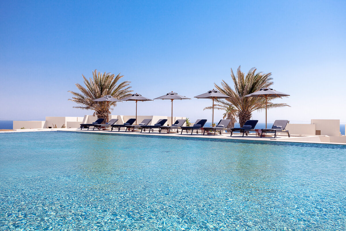 Waterstone - NOŪS Santorini - Santorini - Luxury Boutique Hotel - NOŪS Santorini-Main Pool Day