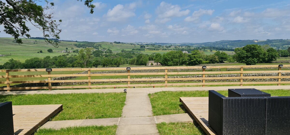 holly_house_cottages_front_view_003