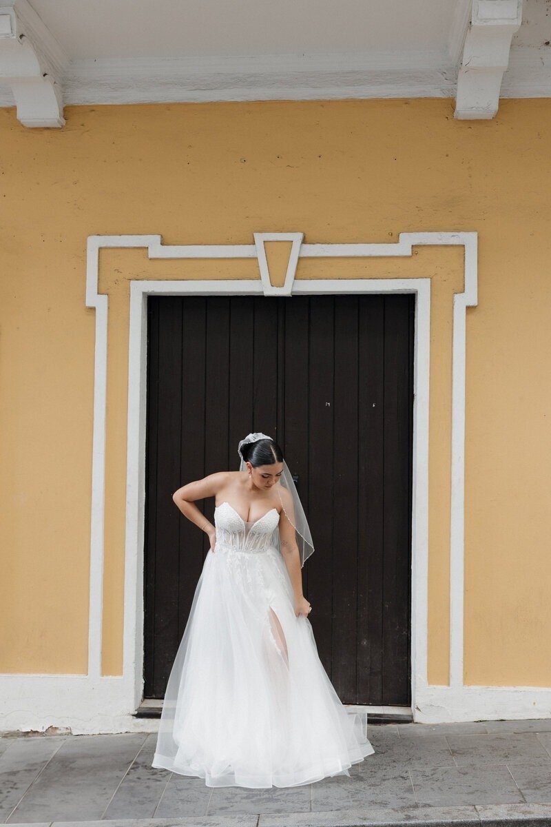Elegant bridal portrait captured by wedding photographer San Juan Puerto Rico

