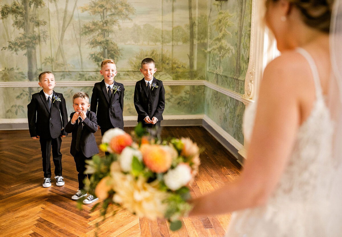 Elizabeth Mae Photography Wedding Engagement Photographer Philadelphia Pennsylvania, New York, New Jersey, Destination Luxury Colorful Editorial Photojournalistic Documentary Elizabeth Miller victoriajude_curtis_arboretum_jam_wedding_image-109