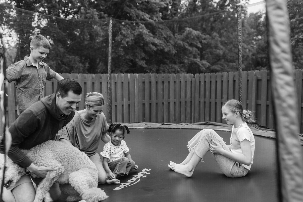 meg-thompon-photography-fort-wayne-family-session-johnson-2025-33
