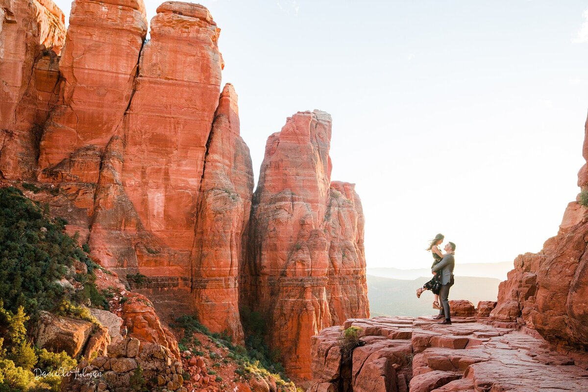 Cathedral Rock_Proposal_Sedona_AZ_Danielle_Holman_Wedding_Photographer_0028