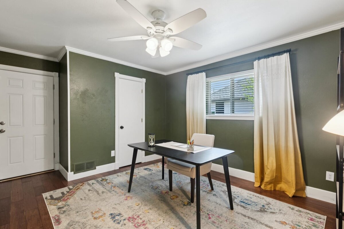 10216_shadow_way_dallas_tx_home_office_-_green_walls_white_trim_modern_desk_-_haven_realty_group
