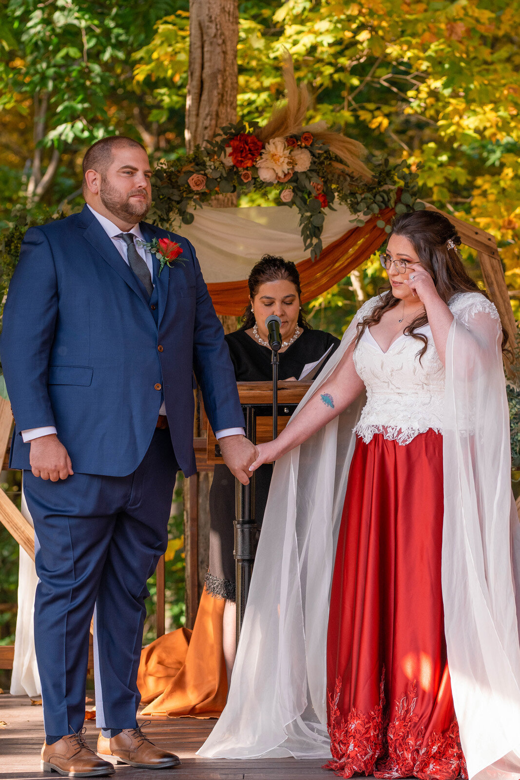 Vallosio-Photo-and-Film_bride-groom-crying-ceremony