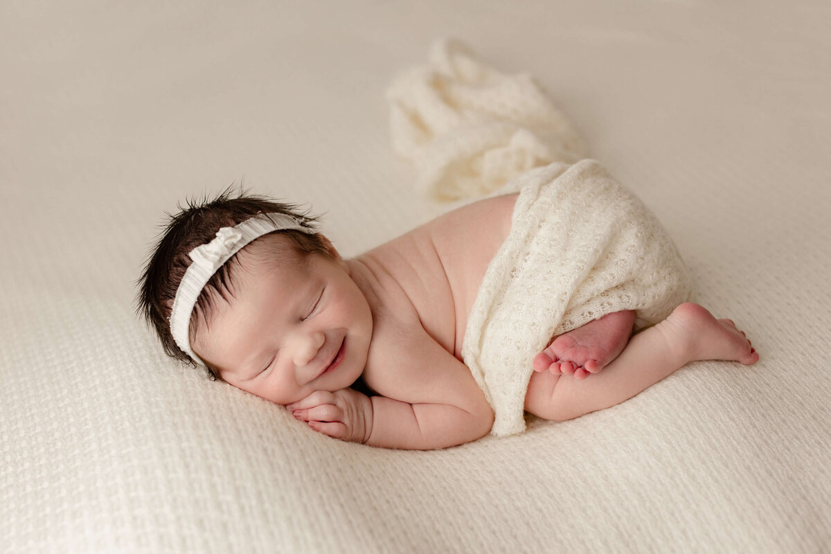 Milwaukee-Newborn-Photographer-76