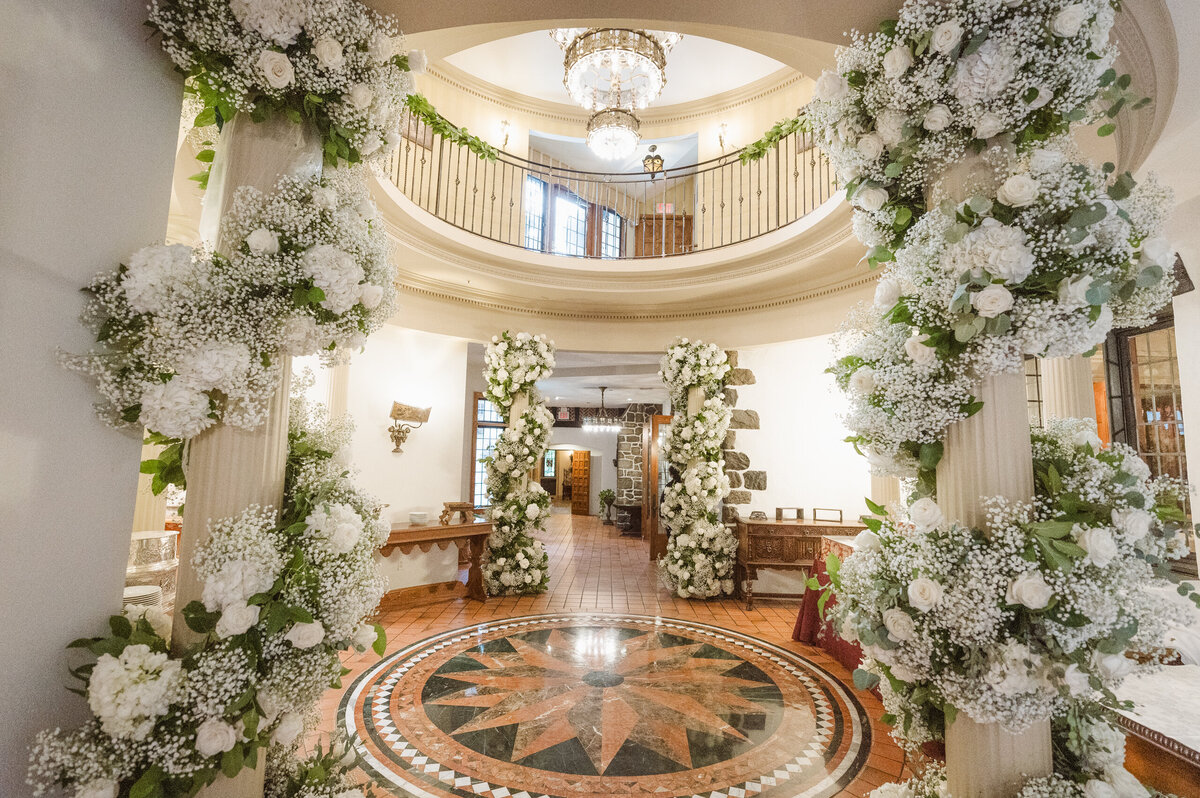 floral design inside the pleasantdale chateau nj