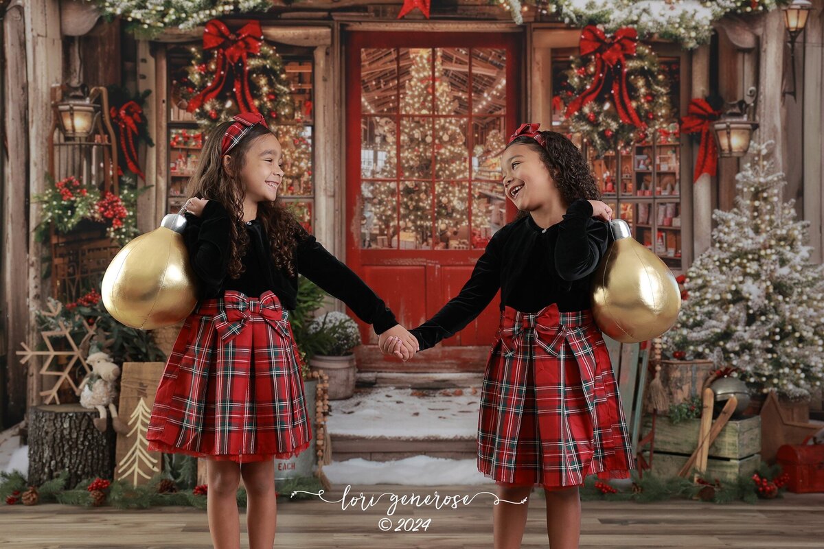 lehigh-valley-photographer-lori-generose-lg-photography-christmas-studio-mini-session-conshohocken-pa