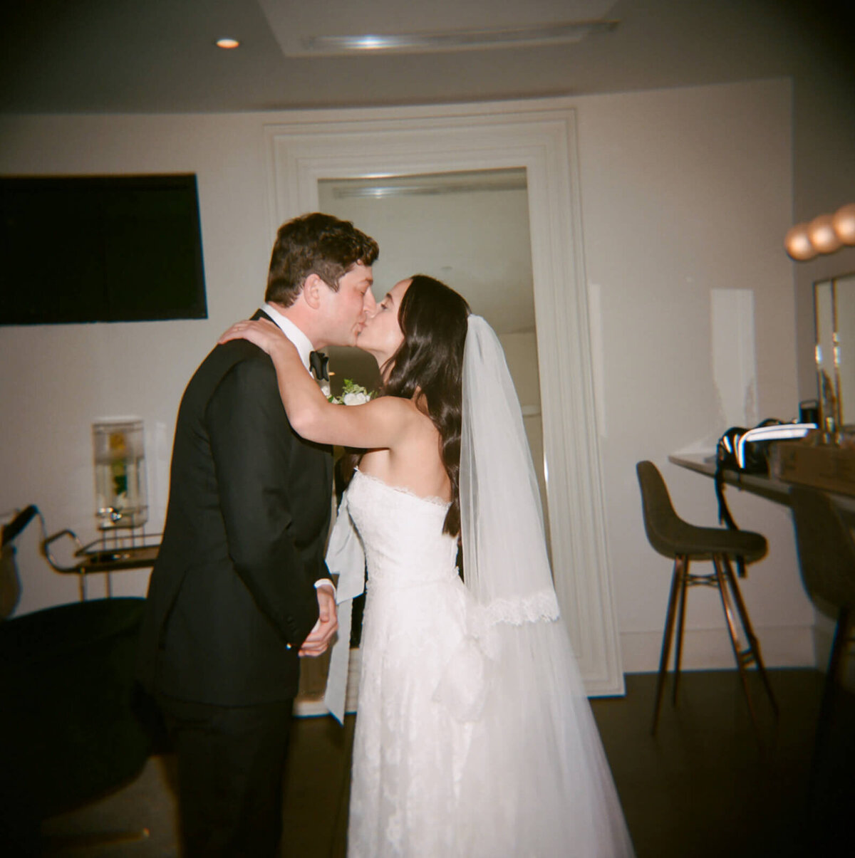 31.nashville-meets-new-york-urban-wedding-modern-vintage-events