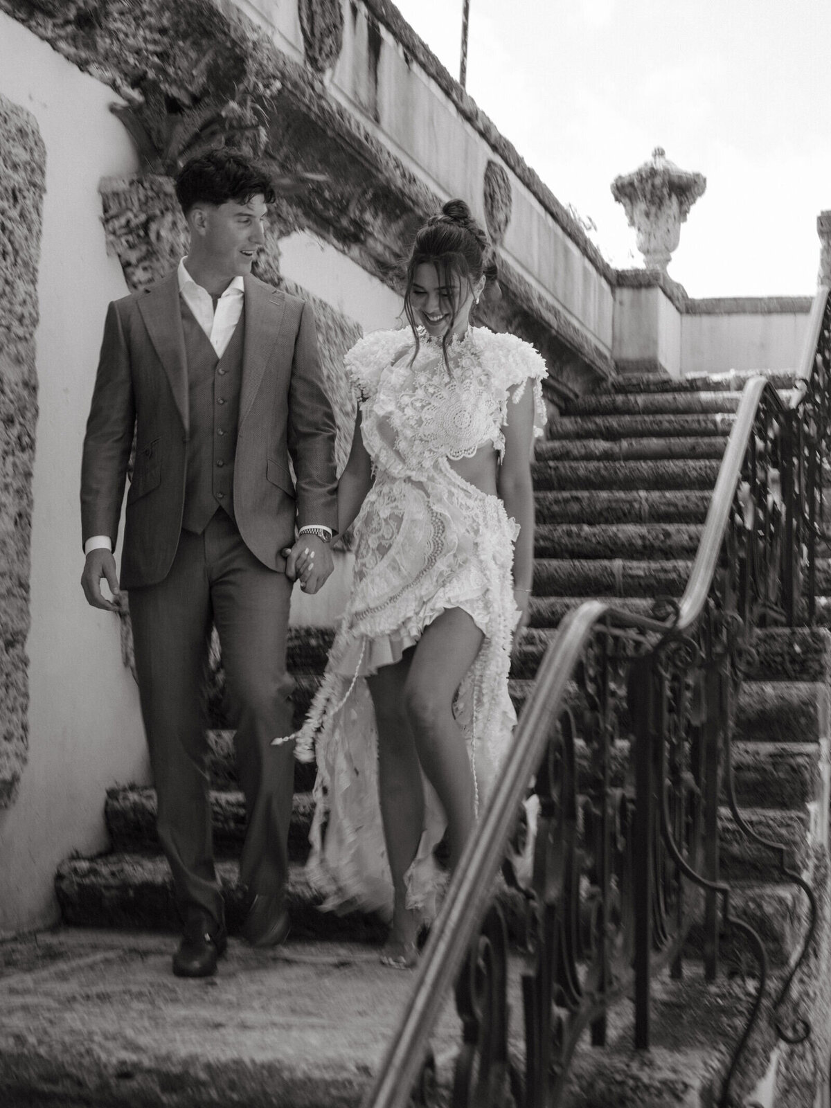 vizcaya-engagement-couple-staircase-walk