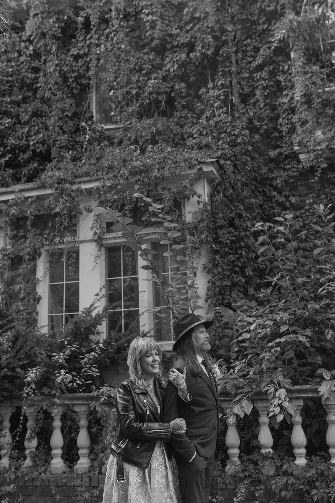 toronto-city-elopement-darling-mansion-wedding-photogrphy-intimate-modern-stylish-2460
