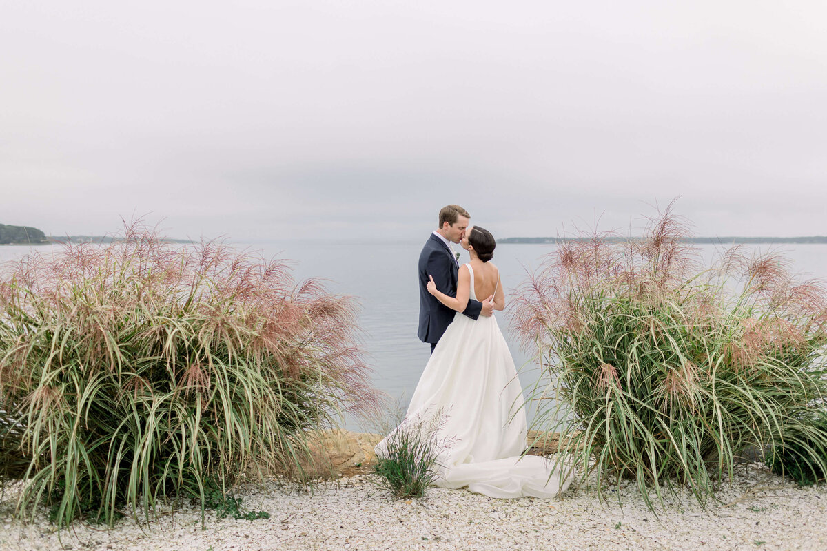 Peconic_Bay_Yacht_Club_Wedding_016