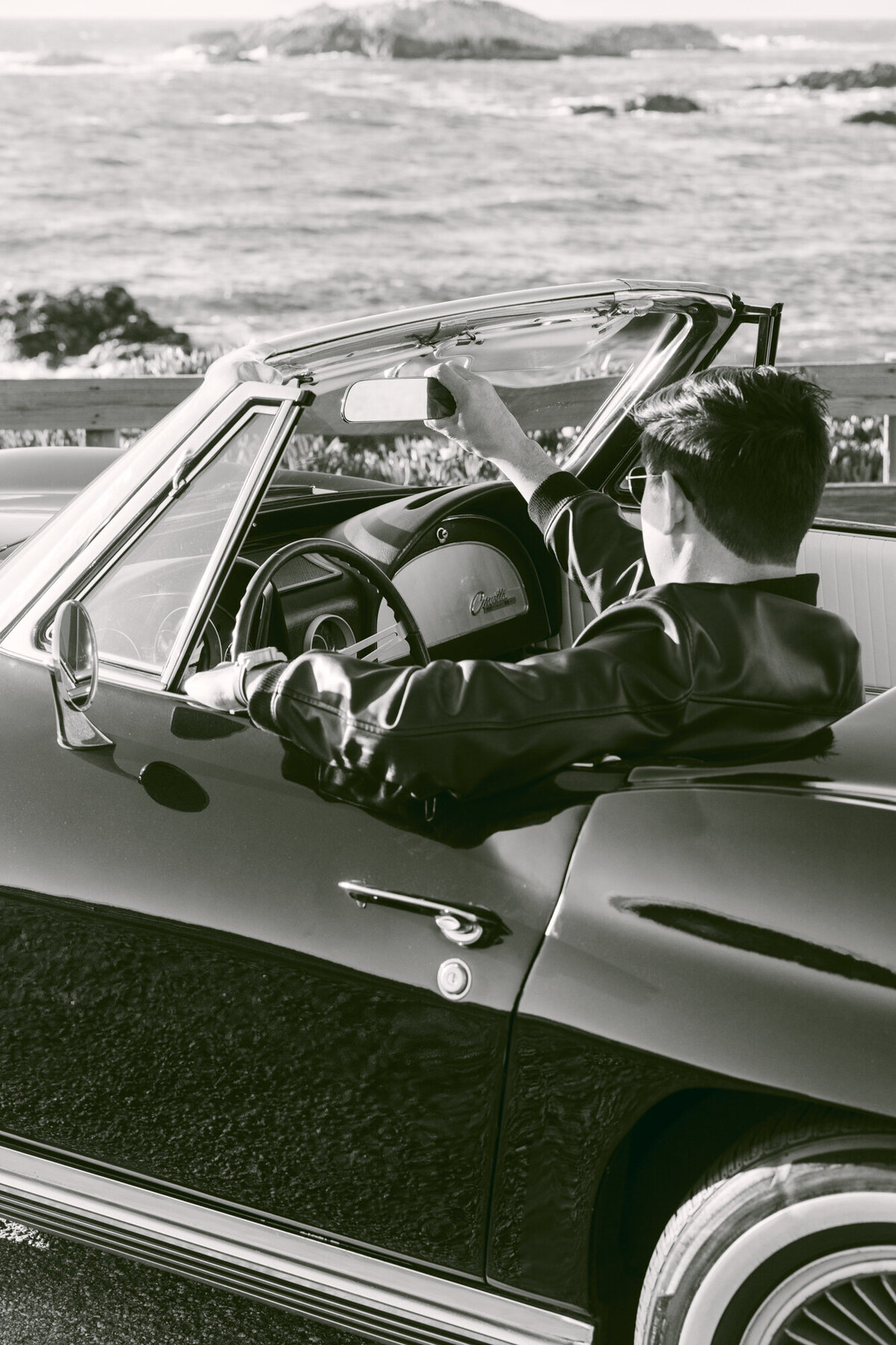 PERRUCCIPHOTO_PEBBLE_BEACH_VINTAGE_CAR_ENGAGEMENT_91BW