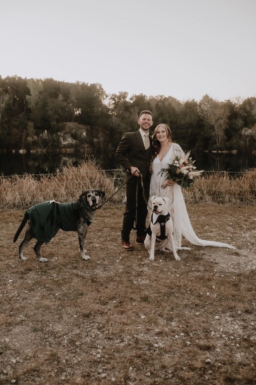 paisley-sunshine-white-rock-canyon-elope-in-tampa-chantilly-chic-celebrations-3